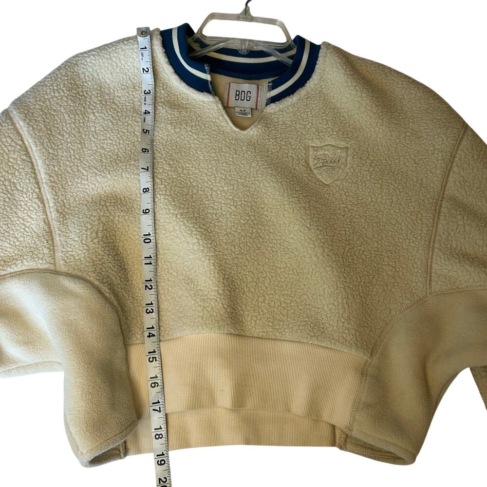Urban outfitters BDG cropped Sherpa  sweatshirt women’s S - Picture 5 of 8